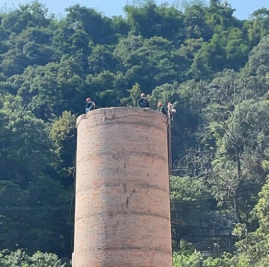 烟囱拆除公司:专业施工,安全高效